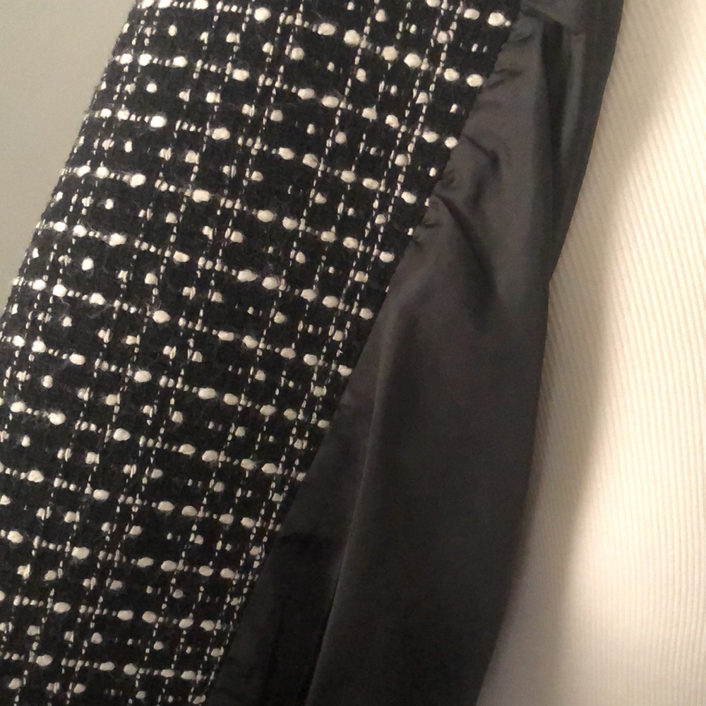 Women's Black and White Tweed Jacket - Picture 11 of 14